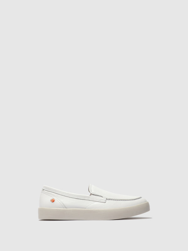 Sapatos Slip-on em Branco